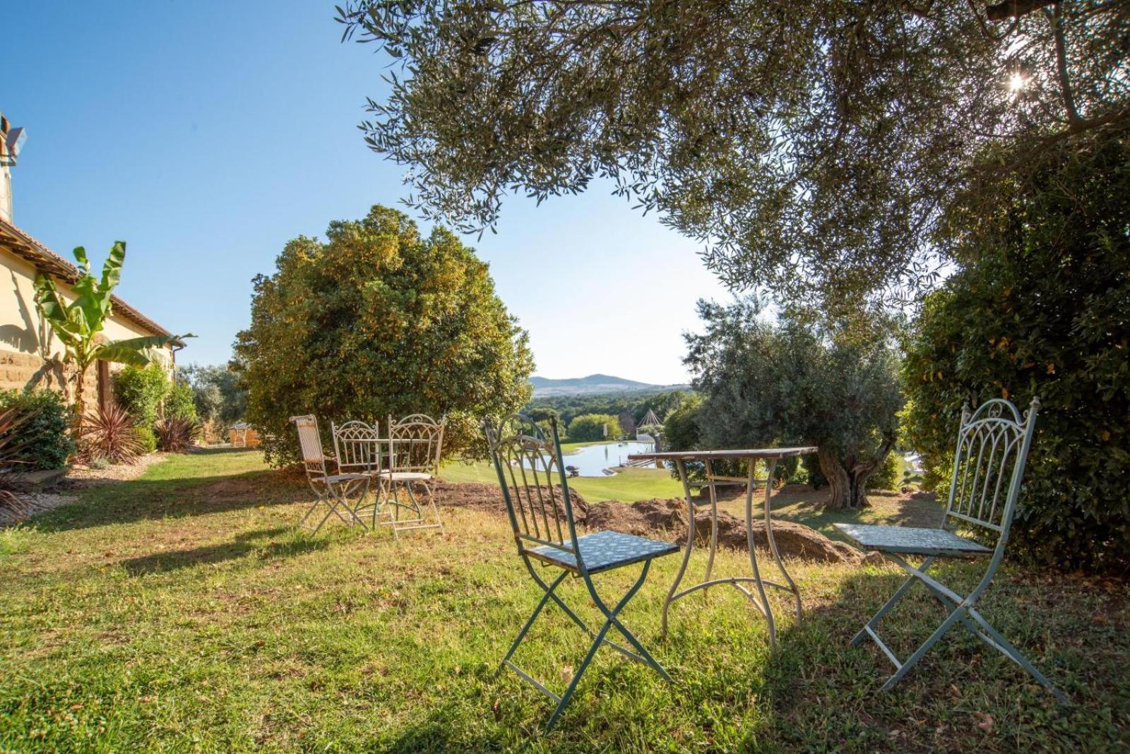 Agriturismo Cerrosughero Canino Exterior foto
